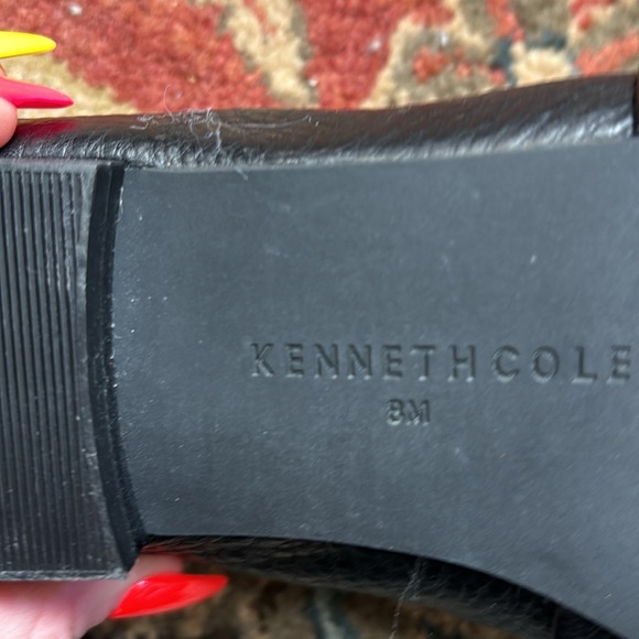 KENNETH COLE NY ❤️NWOT size 8. Faux grey fur with bronze strap black heel - Picture 3 of 6